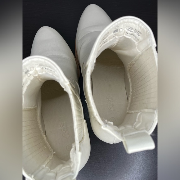 Ardene Ankle Cowboy Booties - Picture 9 of 10